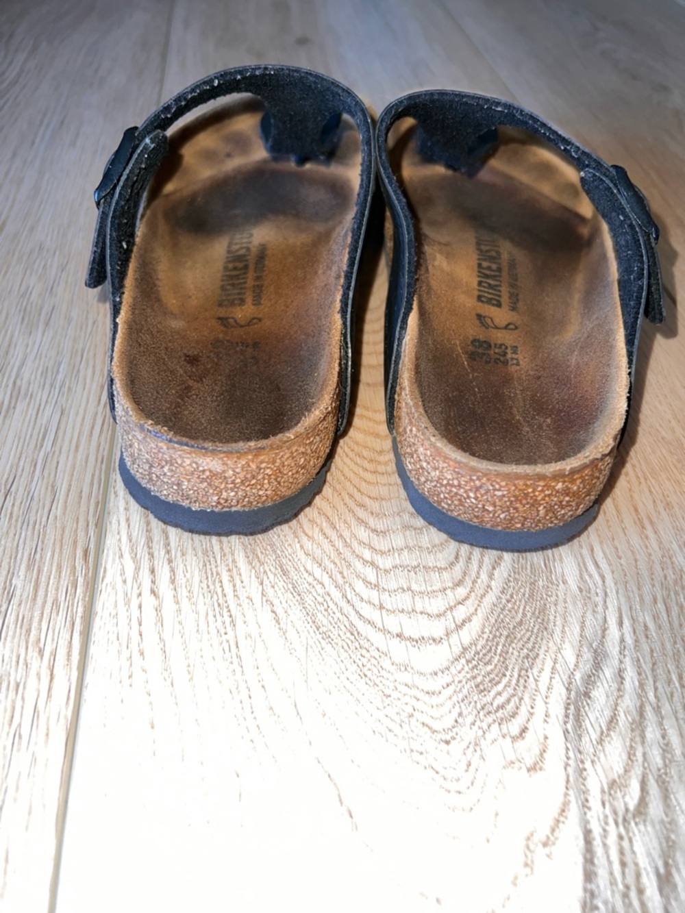 Birkenstock Black Thong Sandals - Picture 4 of 8